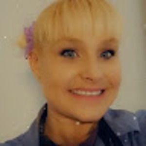 Meet your Posher, Janelle